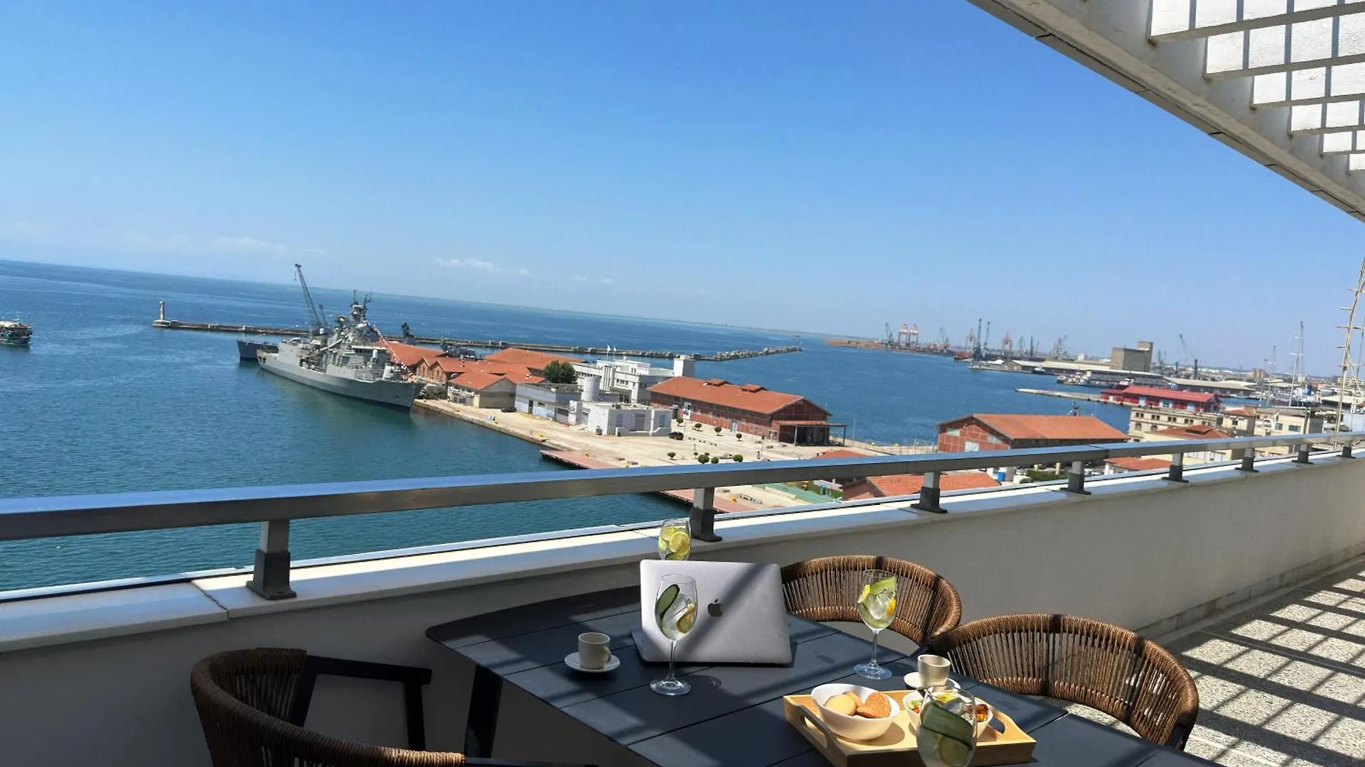 Zeusbnb Penthouse Sea View Soluň Apartmán